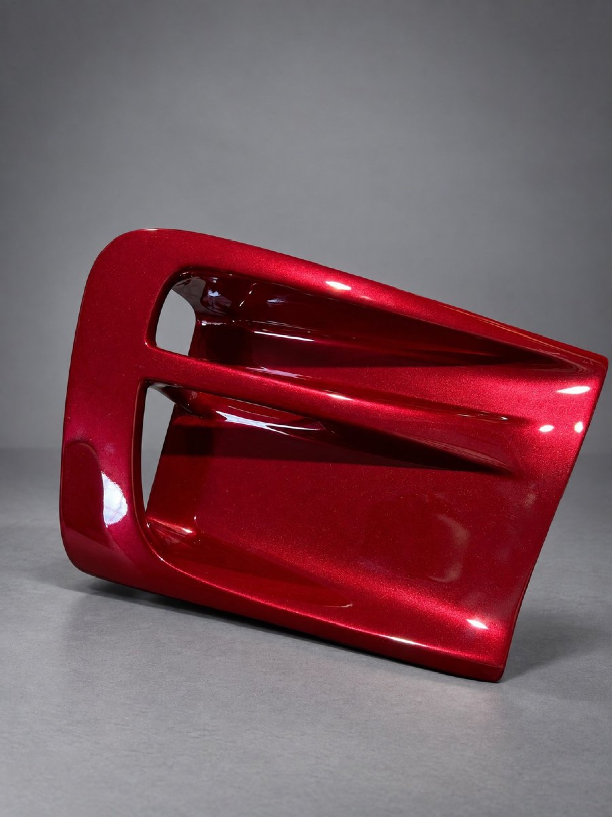 Red vintage-car side scoop with integrated internal air vents