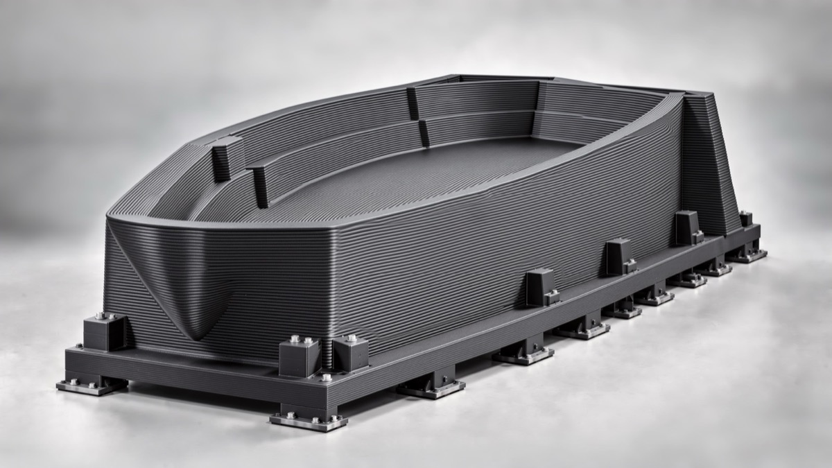 Boat hull mold, one piece