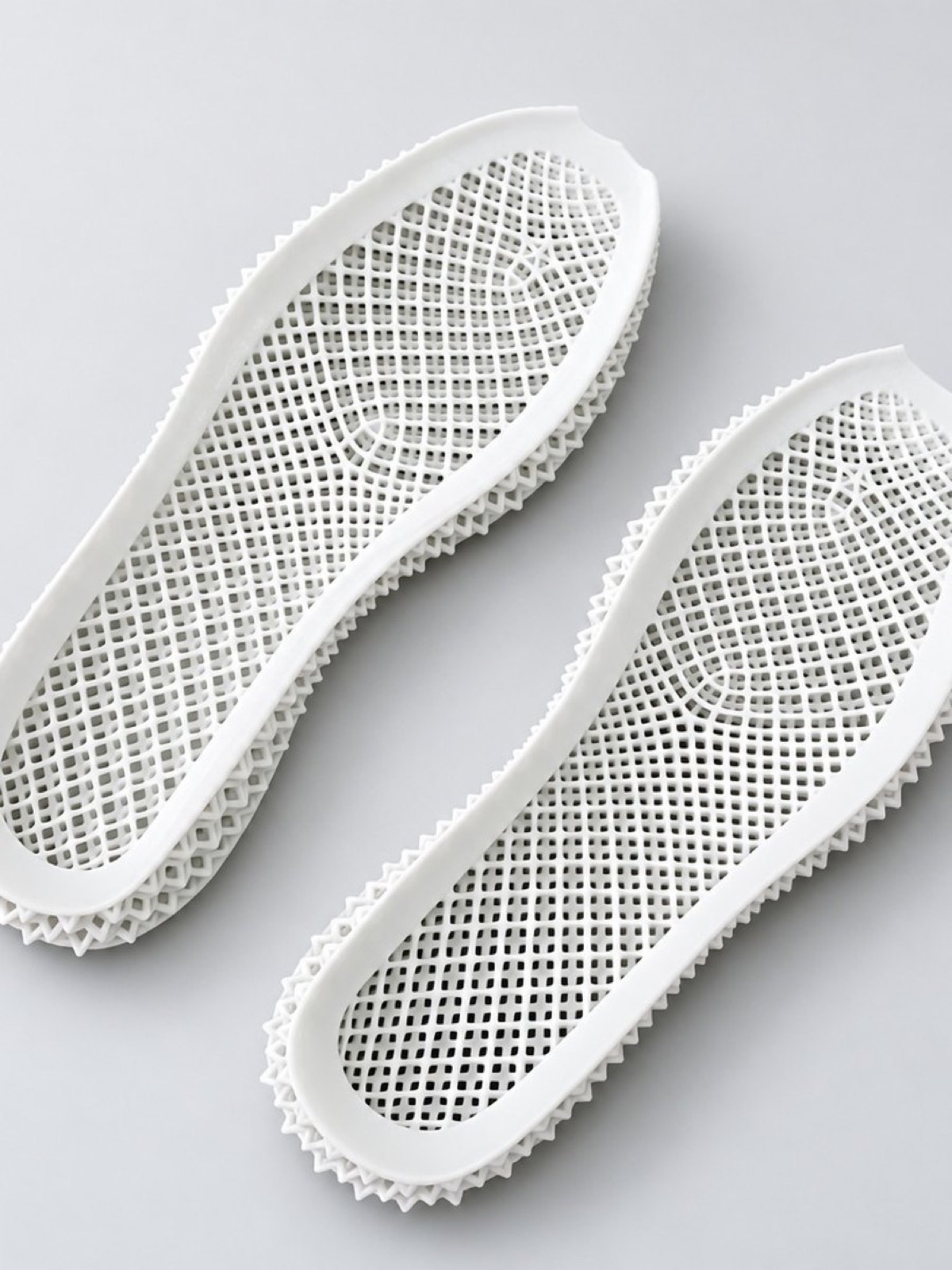 White lattice insoles