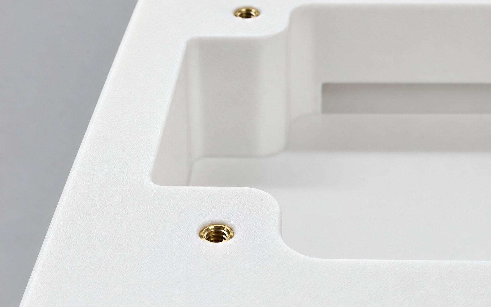 Threaded inserts